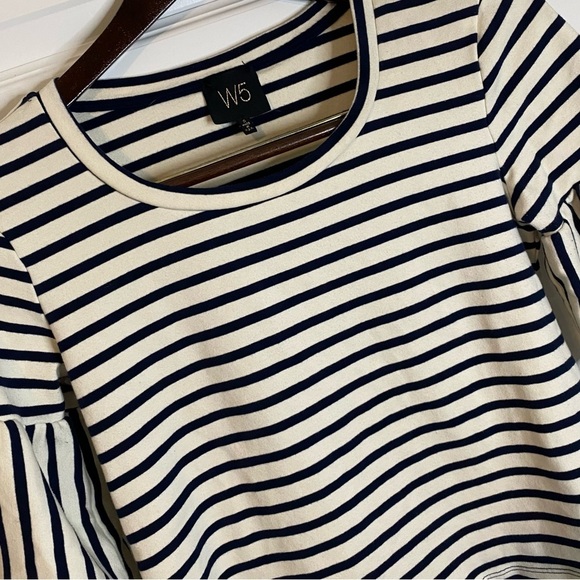 Anthropology W5 Navy Blue White Blouse with Bell Sleeves Size S - Picture 4 of 8